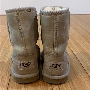 Ugg Classic Sherling Tall Tan Boots sz 8